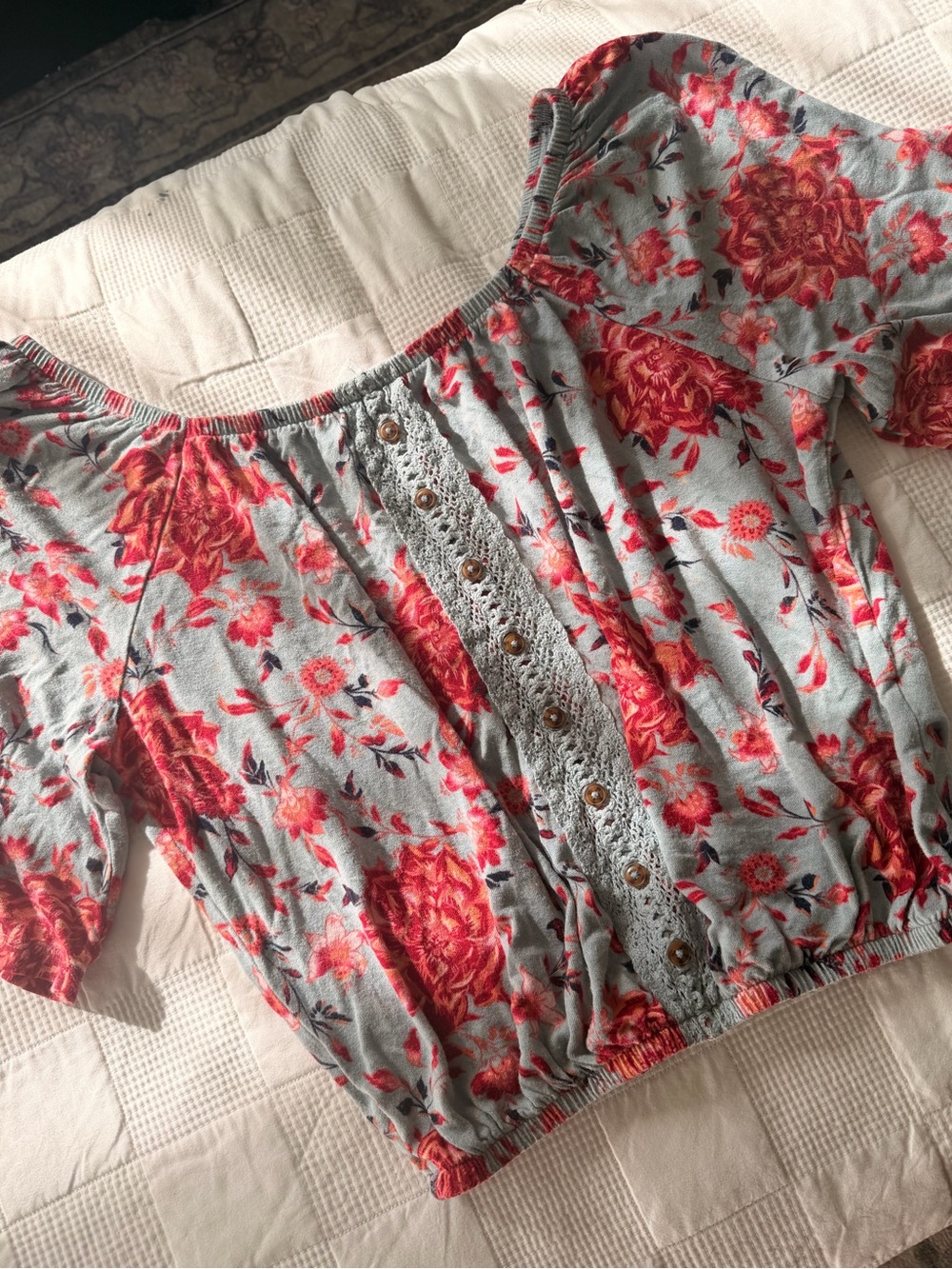 Mudd Light Blue Off-Shoulder Crop Top with Red Floral Print Y2K Style Stretchy